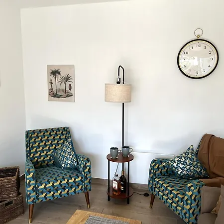 Albir Esmeralda With Balcony - 150 M From The Apartment