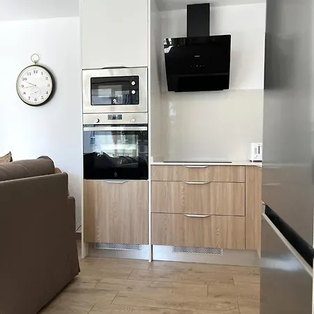 Albir Esmeralda With Balcony - 150 M From The Apartment El Albir